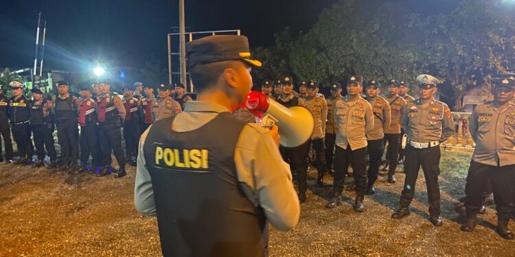 Ciptakan Situasi Kamtibmas Ratusan Anggota Kepolisian Gelar Upacara Patroli Skala Besar