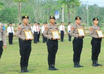 Empat Orang Anggota Polres Tulang Bawang Barat di PTDH