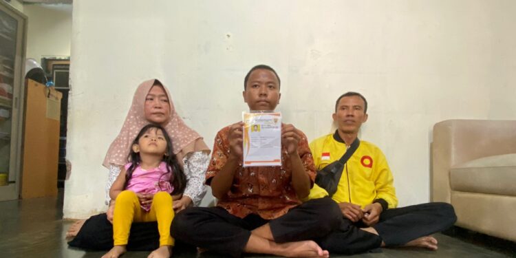 Anak Pekerja Ojek Daring dan Pedagang Pecel Lulus Menjadi Bintara Polri