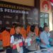 Polres Peswaran Tahan Pelaku Tipu Gelap dan Seret Nama Penampung Kosmetik Hasil Kejahatan