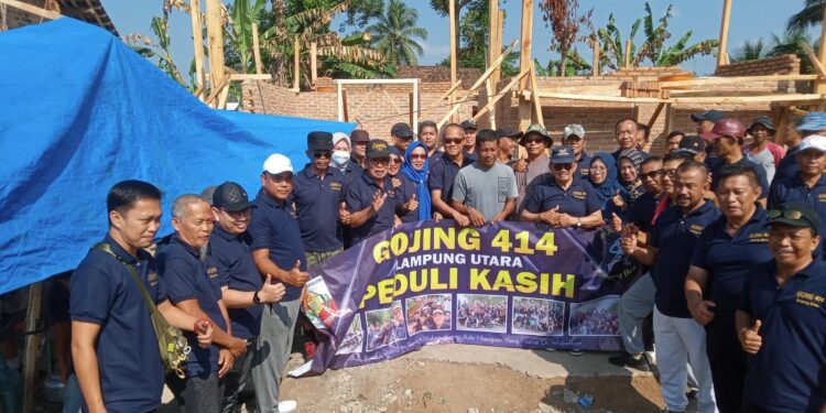 Komunitas Gojjing 414 Lampung Utara Berikan Bantuan Sosial Kepada Korban Kebakaran