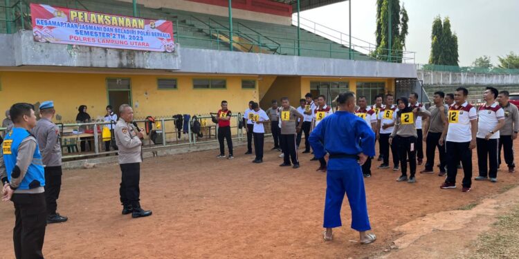 Puluhan Anggota Polres Lampung Utara Ikuti Tes Kesamaptaan Jasmani dan Beladiri