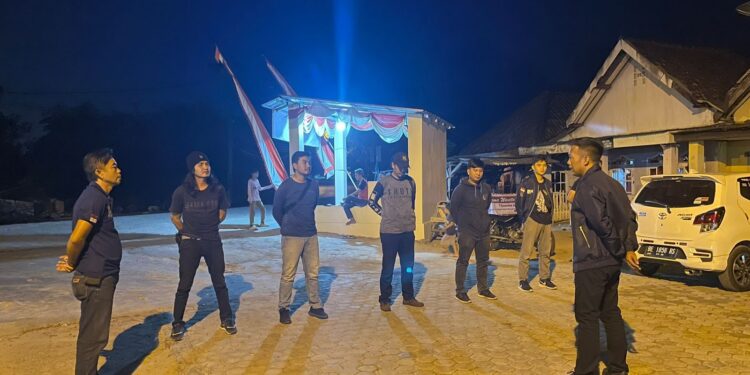 Satgas Represif Sat Narkoba Polres Lampung Utara Gelar Patroli di Kampung Bebas Dari Narkoba Tanah Miring