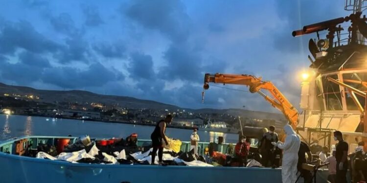 Dalam Sehari Tim SAR Libya Temukan Ratusan Jasad Korban Banjir
