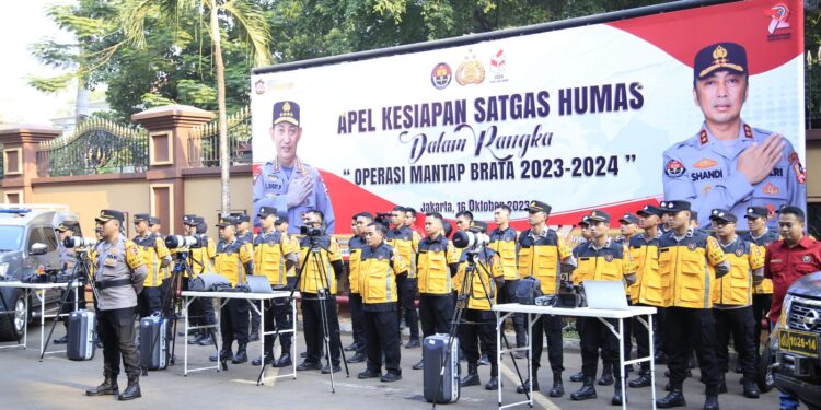 Humas Polri Gelar Pasukan Kesiapan Satgas Humas Dalam Pengamanan Pemilu 2024