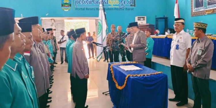 Bupati Pesibar Minta MUI Dapat Memberikan Pesan Sesuai Kondisi Kebutuhan Masyarakat