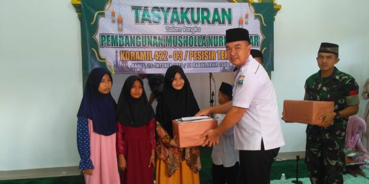 Plt Kasdim O422 Lambar Resmikan Bangunan Mushola Nurul Askar Koramil 422-03 Kabupaten Pesisir Barat