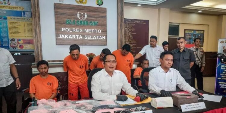 Aparat Kepolisian Periksa Ibu Tega Tenggelamkan Bayi Dalam Ember