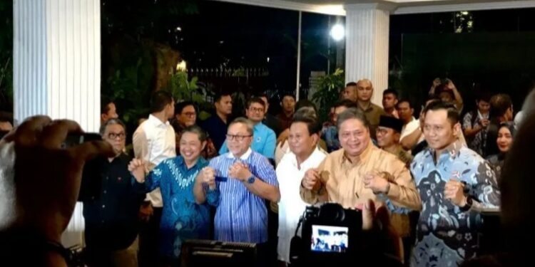 Prabowo Bakal Capres Umumkan Gibran Rakabuming Raka Sebagai Bakal Cawapres
