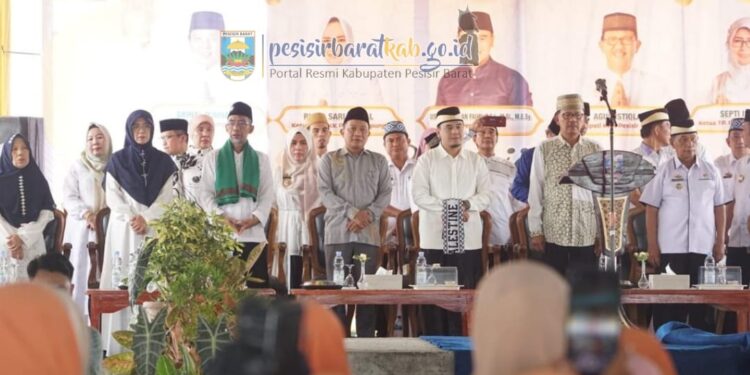 Pemprov Lampung Dan Pemkab Pesisir Barat Gelar Pengajian Akbar