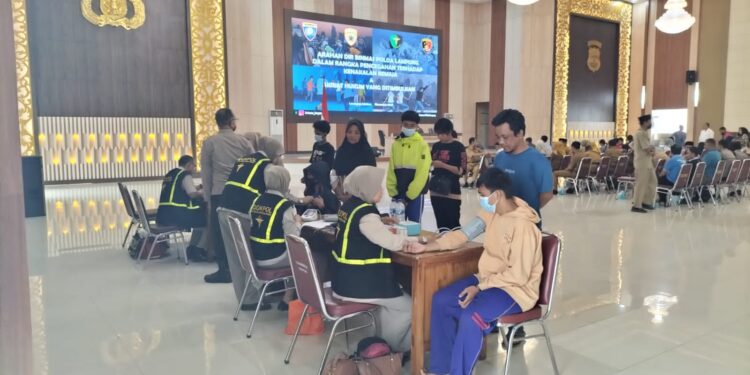 Polda Lampung Berikan Trauma Healing  Terhadap Puluhan Pelajar Penyalahgunaan Sajam