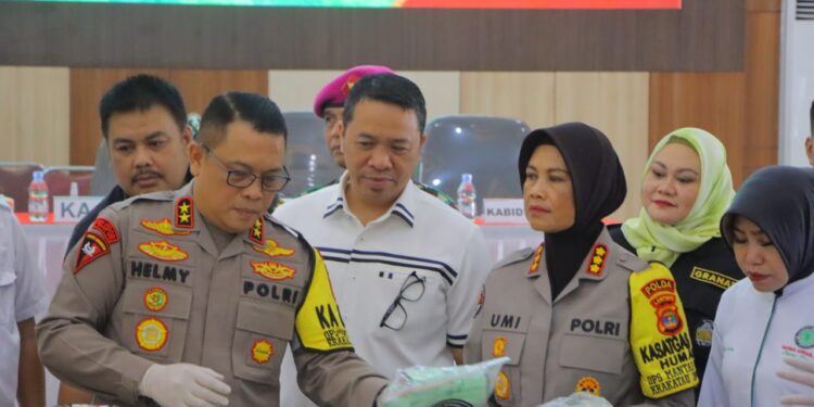 Dalam Sepekan Polda Lampung Berhasil Gagalkan Penyeludupan Ratusan Kilo Gram Sabu-Sabu dan Tangkap Puluhan Tersangka