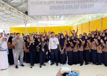 Petugas Polsek Menggala Berikan Edukasi Kepada Ratusan Pelajar Terkait TPPO